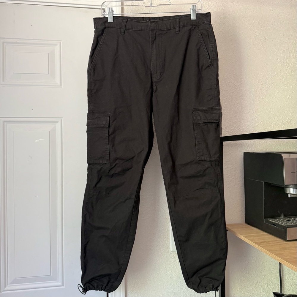 MENNACE black cargo utility men’s straight leg‎ jogger cropped pants